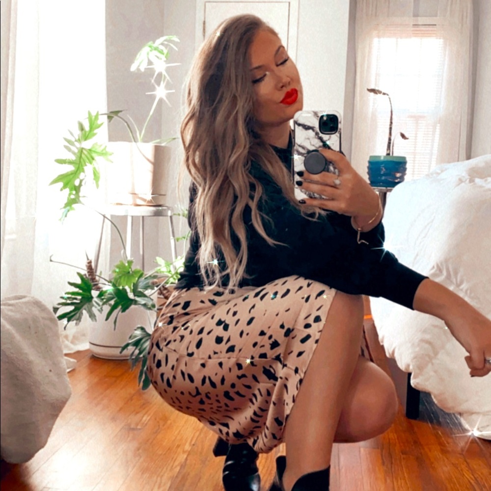 Meet your Posher, Ella